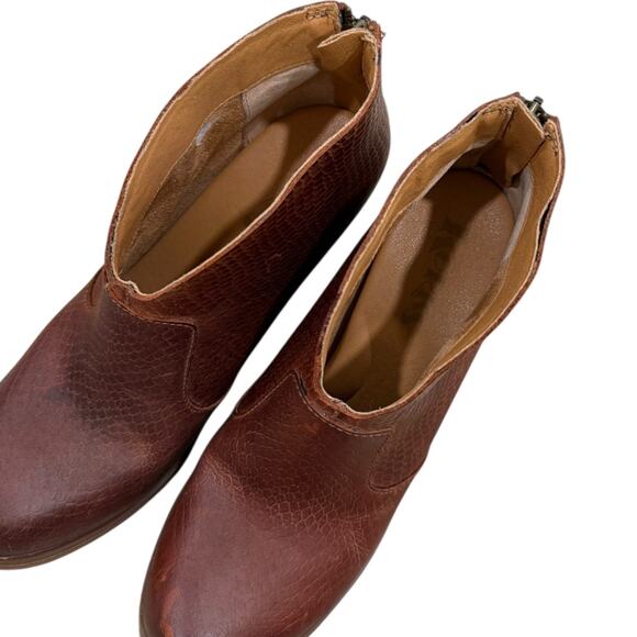 Kork-Ease Gemini Leather V Booties - Picture 2 of 11